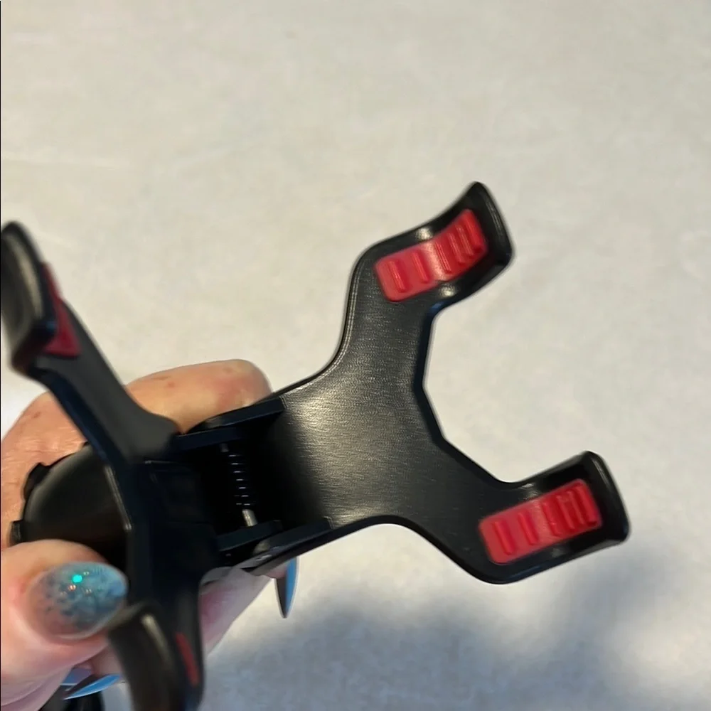 Universal Black and Red Car Phone Mount